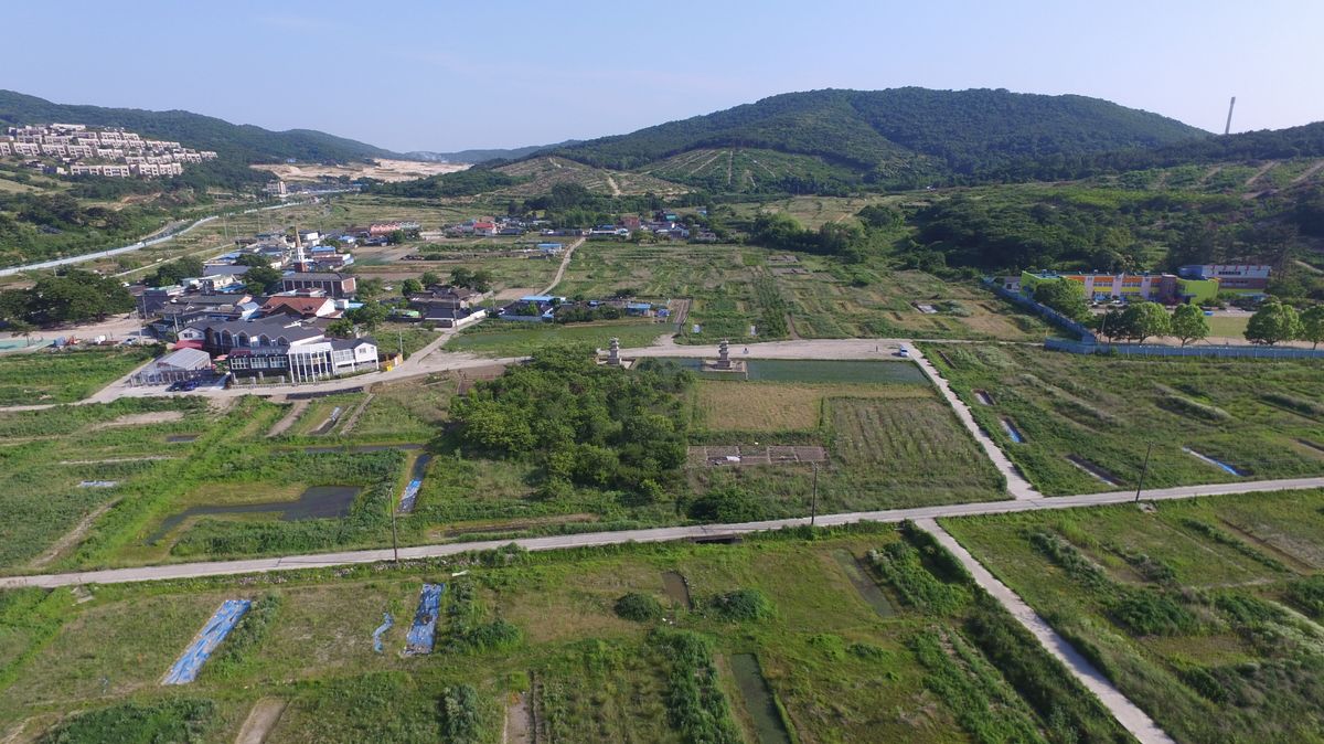 경주 천군동 사지