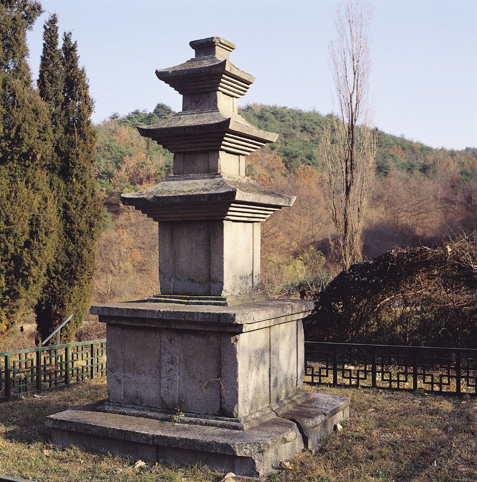 경주 남사리 삼층석탑