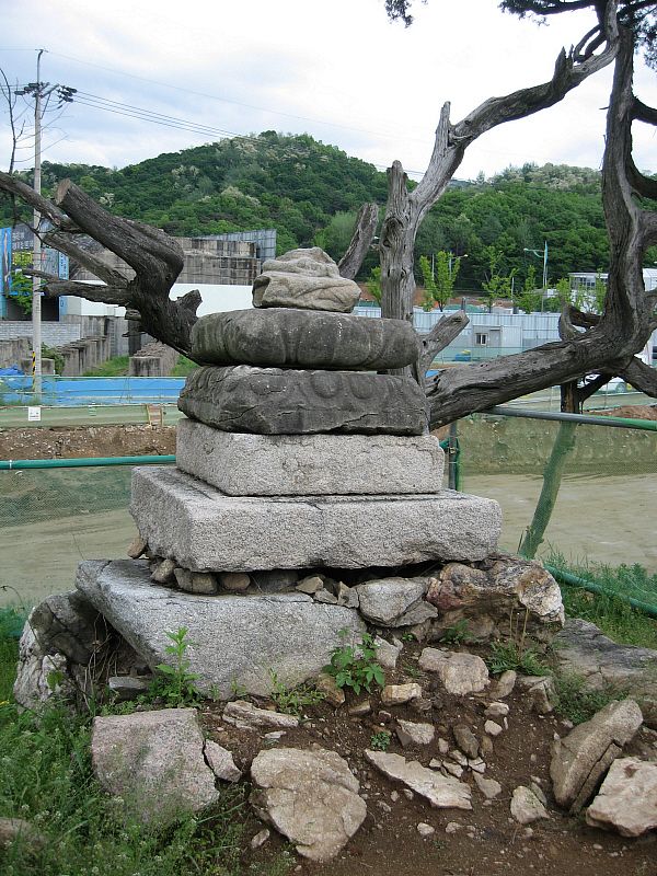 진관동 석 아미타불좌상