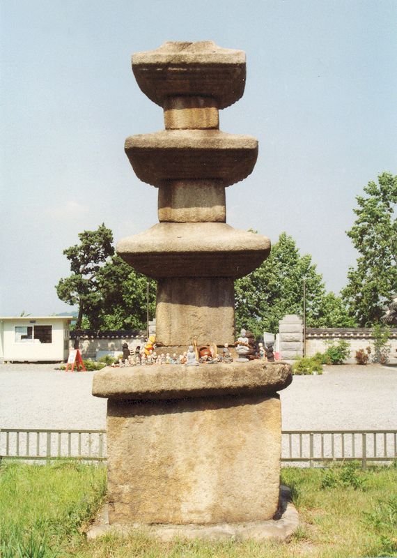 약사사 삼층석탑