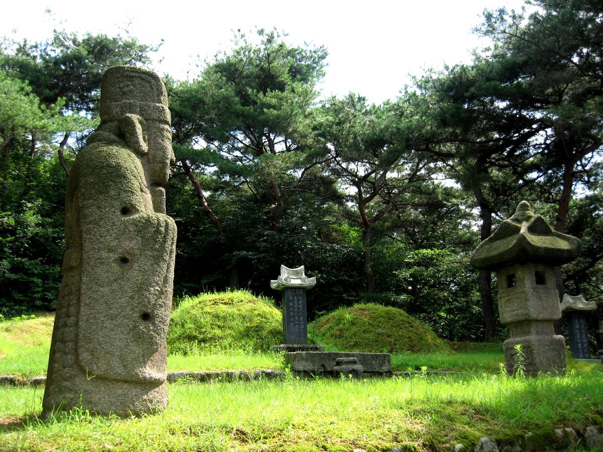 영산군이전묘역